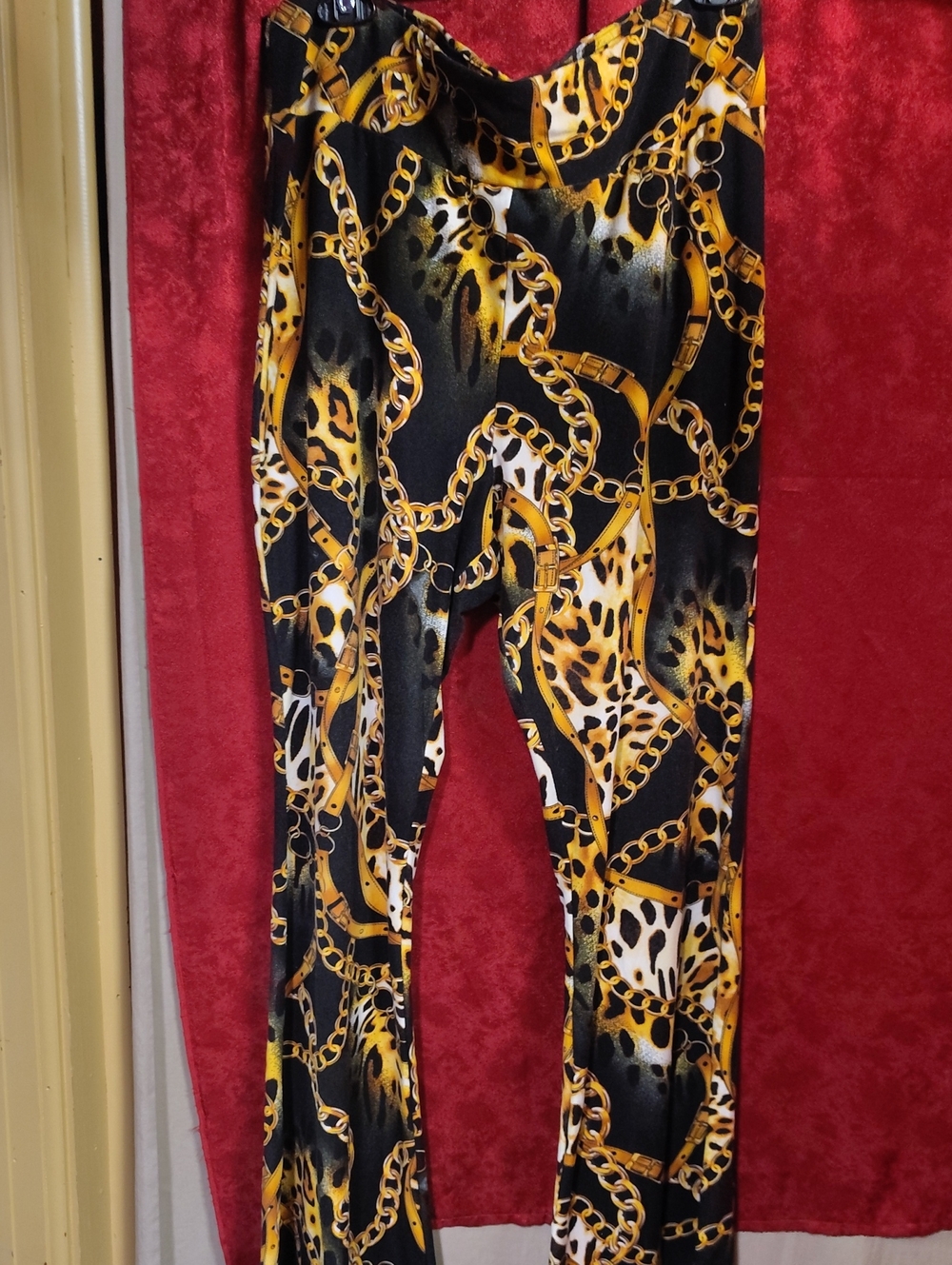 NOBO Black & Gold Chain Print Leggings